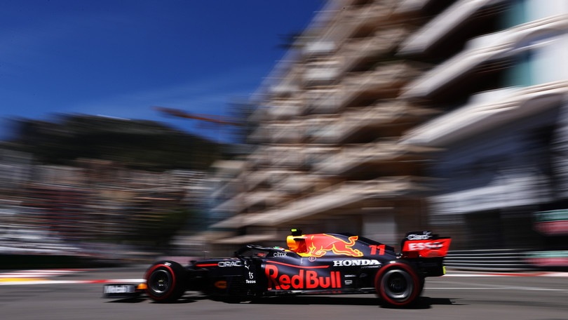 GP Monaco, FP1: Perez al comando davanti a Sainz, Leclerc ko