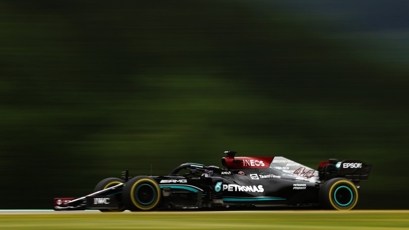 Mercedes, a Silverstone con una nuova veste aerodinamica