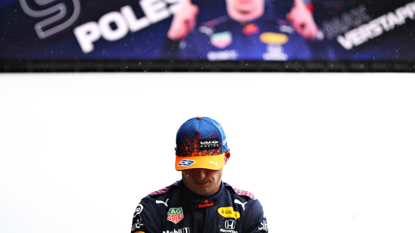 Verstappen, prima pole a Spa: "Difficile tenere la macchina in pista"
