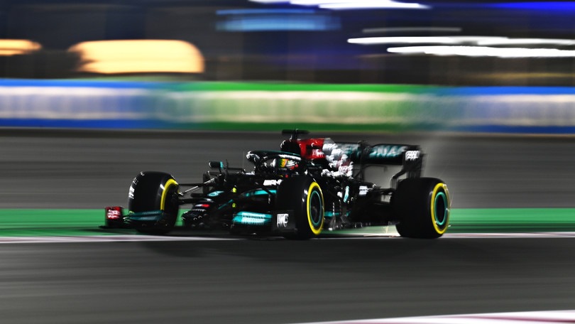 GP Qatar, qualifiche: super pole di Hamilton, Leclerc fuori in Q2