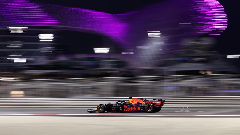 GP Abu Dhabi, qualifiche: pole per Verstappen! Hamilton 2°, Sainz 5°