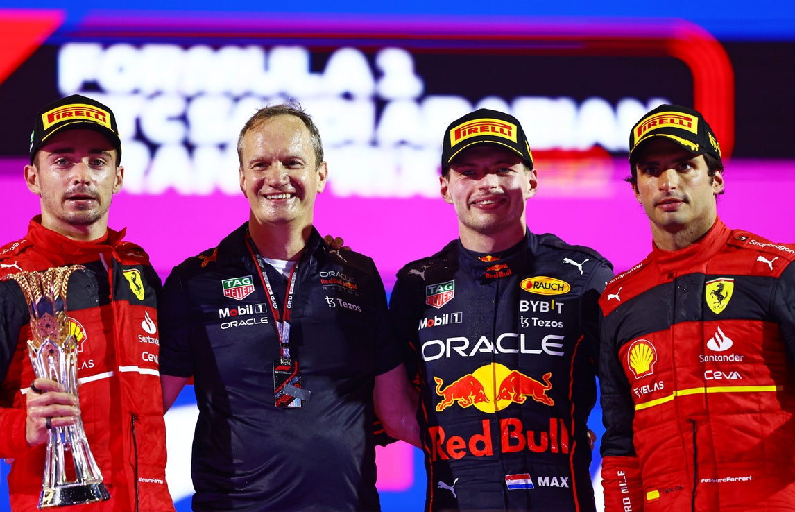 F1 Arabia Saudita: vince Verstappen, Leclerc e Sainz sul podio