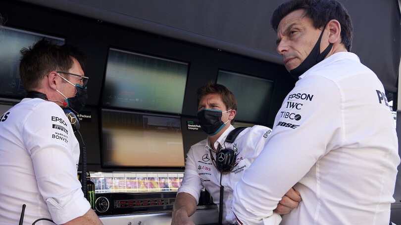 Wolff, critica totale a Michael Masi: ecco perché era un peso per la F1