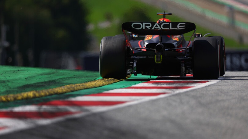 Track limits, Verstappen vuole la ghiaia