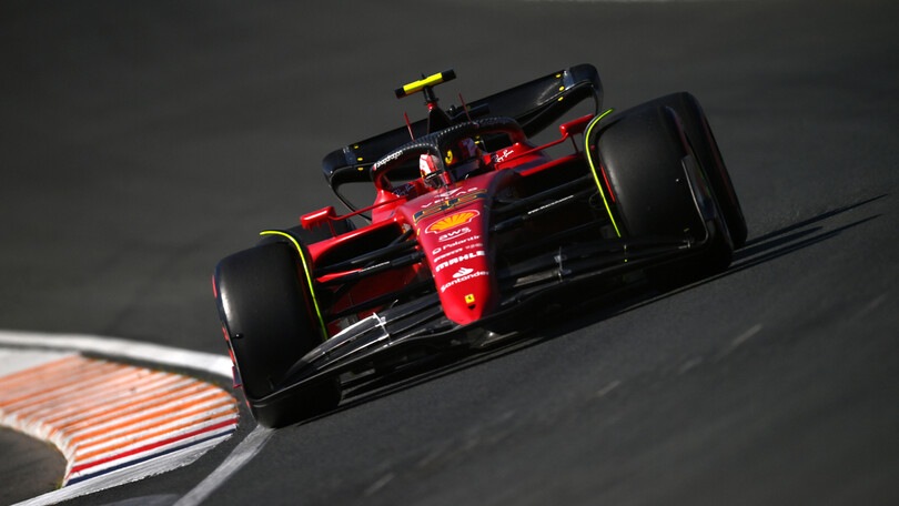 Sainz: "Sorpassi difficili, ma ci saranno occasioni a livello strategico"