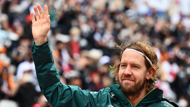 Vettel verso l'addio: "Stagioni in Aston Martin non sono state inutili"