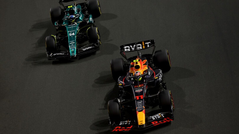 Alonso, una Aston vincente con l'aiuto di Red Bull