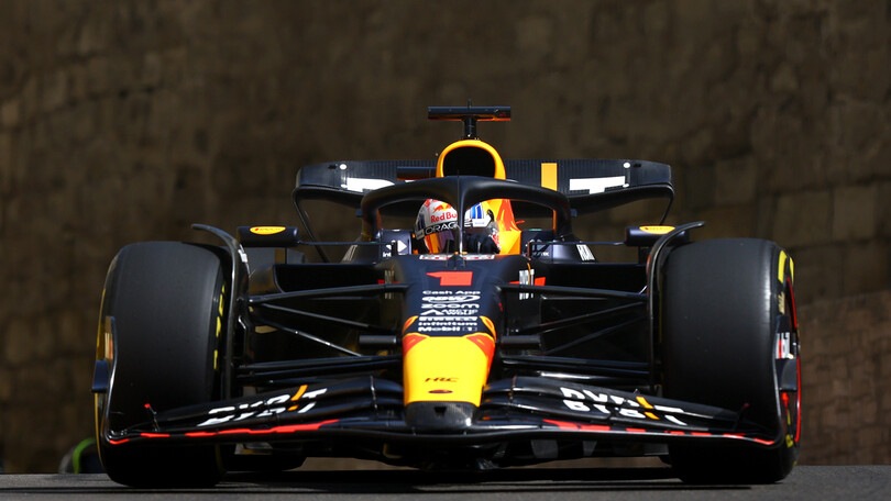 GP Azerbaijan, FP1: Leclerc a sandwich tra le due Red Bull