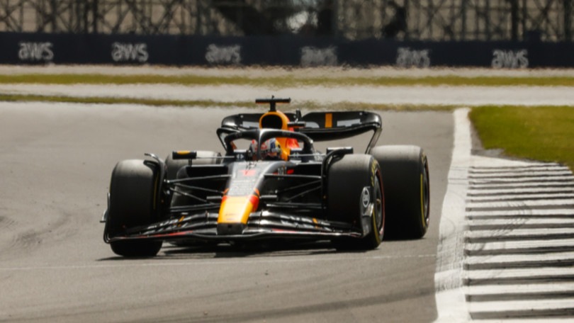 Verstappen: "Fare 11 vittorie di fila è incredibile"