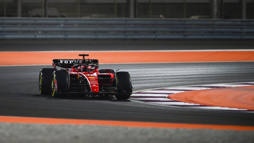 GP Qatar: vince Verstappen, due McLaren sul podio. Leclerc è 5°