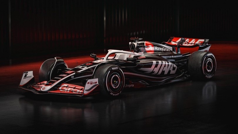 La Haas presenta la nuova VF-24: livrea in nero, bianco e rosso