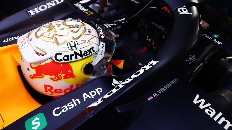 Red Bull RB20, eccola in pista a Silverstone