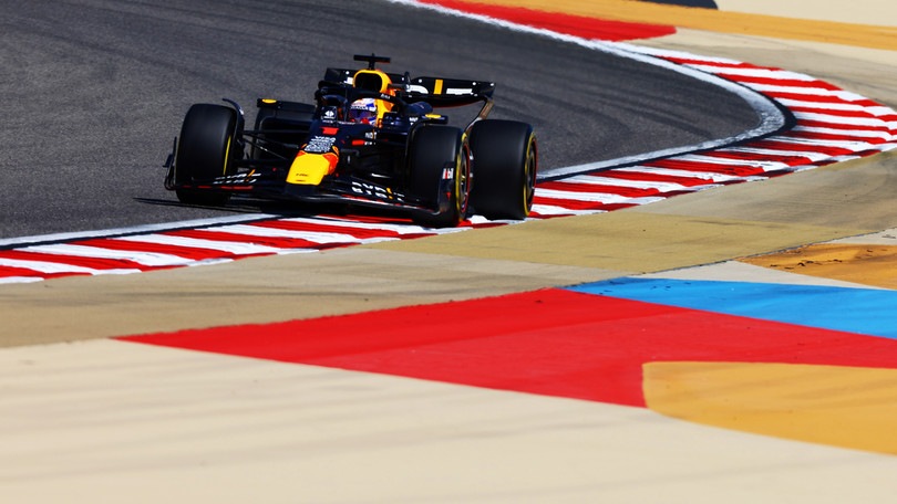 Red Bull verso il GP del Bahrain, Verstappen: "Entusiasta di ripartire"