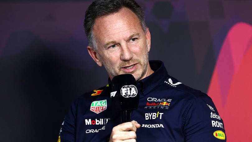 Horner indica gli "avvoltoi" e conferma Max in Red Bull