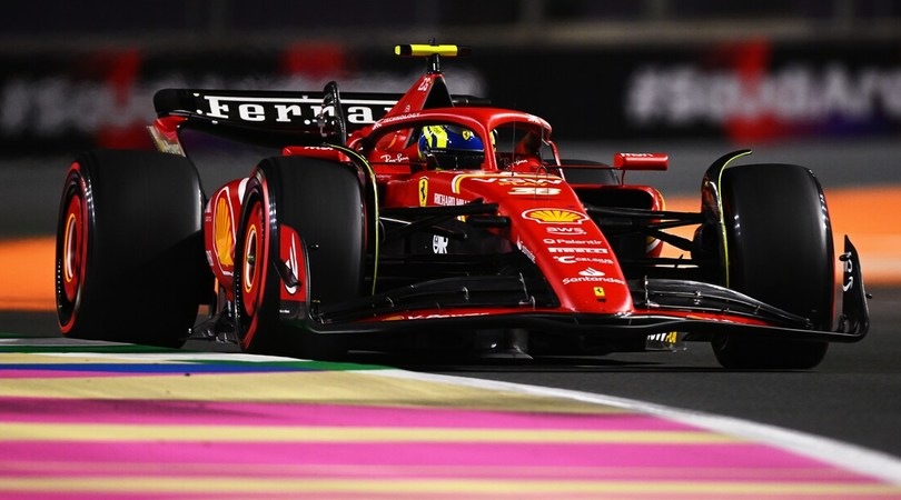 F1 GP Arabia Saudita: vince Verstappen, Leclerc a podio ma la Ferrari è pazza di Bearman