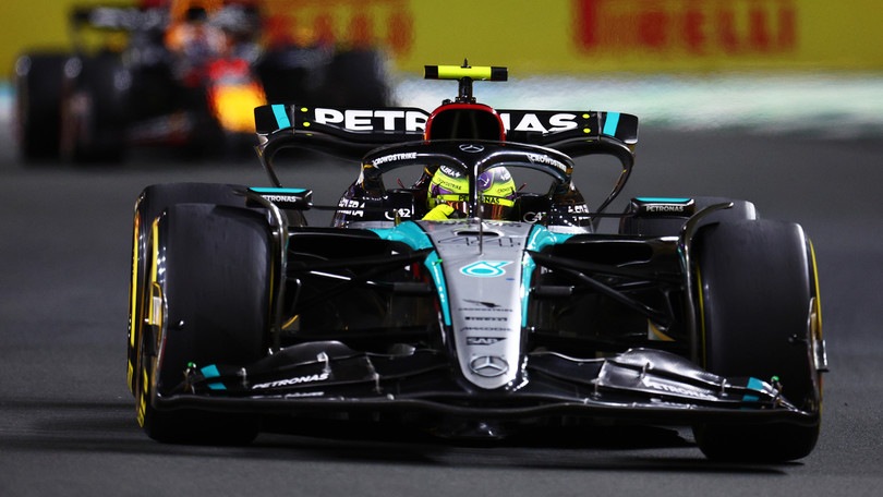 Wolff, Mercedes soffre le curve veloci: "In Australia i primi progressi"