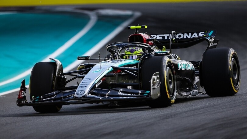 Mercedes, gli aggiornamenti funzionano ma resta un problema di fondo