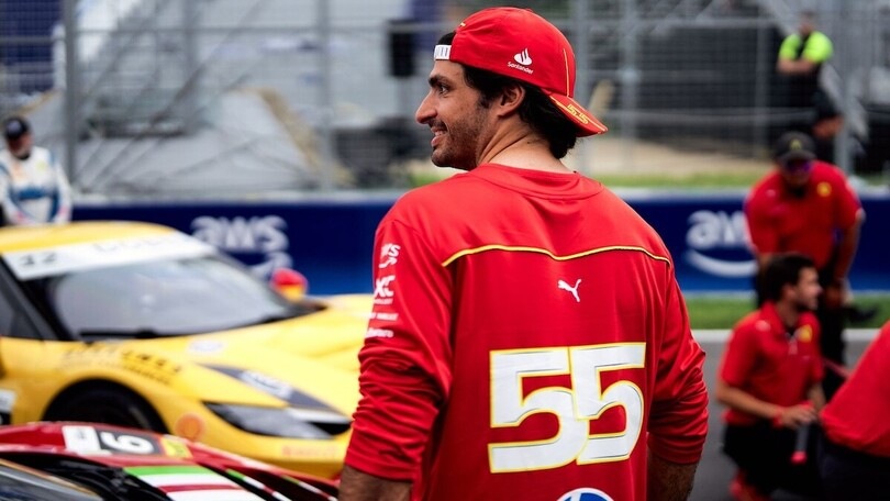 Sainz e il futuro: "Discuto con squadre che mi fanno sentire desiderato"