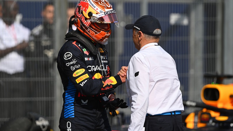 Verstappen nottambulo e sfoghi via radio: "Ne discuteremo ma non sui media"