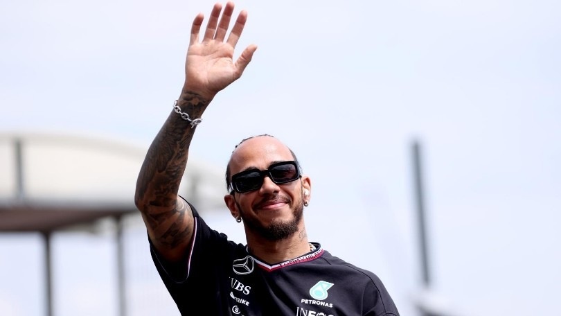 Hamilton e la rivelazione folle su tutti i suoi trofei: "Dovrò comprare una..."