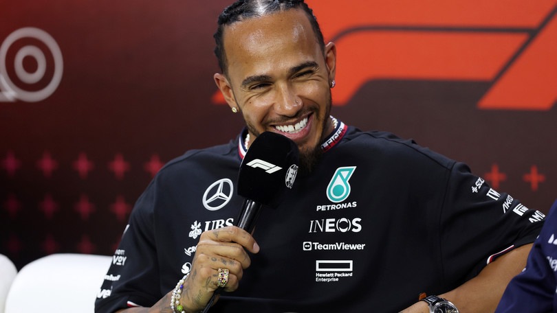 Hamilton, in Brasile tra il ricordo di Senna e un occhio alla crescita Ferrari
