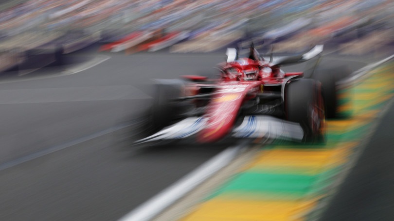 Incubo Ferrari al GP Australia: Leclerc 8° e Hamilton 10°. Risveglio amaro per i tifosi italiani