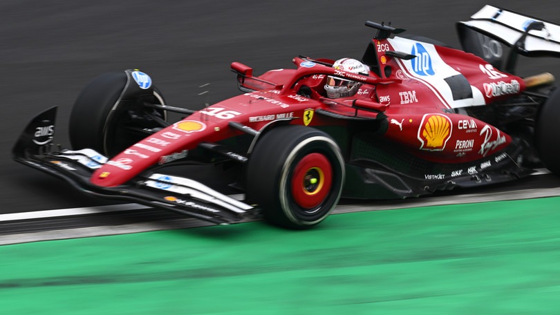 Pasticcio Ferrari con Leclerc e Hamilton nel GP Cina: cosa è successo