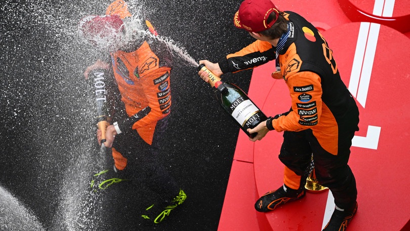GP Cina, McLaren: 50 sfumature di papaya