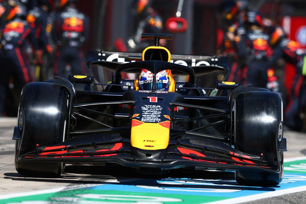 F1, la classifica Costruttori dopo Imola: Ferrari recupera su Mercedes