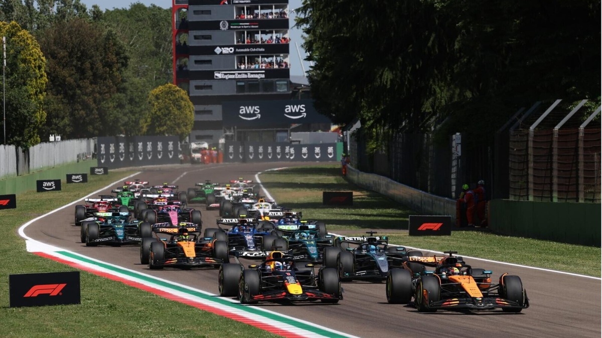 F1, la classifica Costruttori dopo Imola: Ferrari recupera su Mercedes