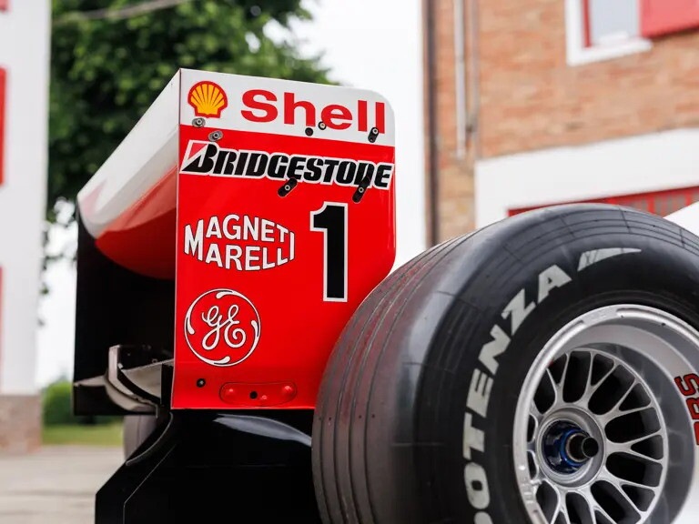 Ferrari F2001: la monoposto di Schumacher è stata venduta all'asta