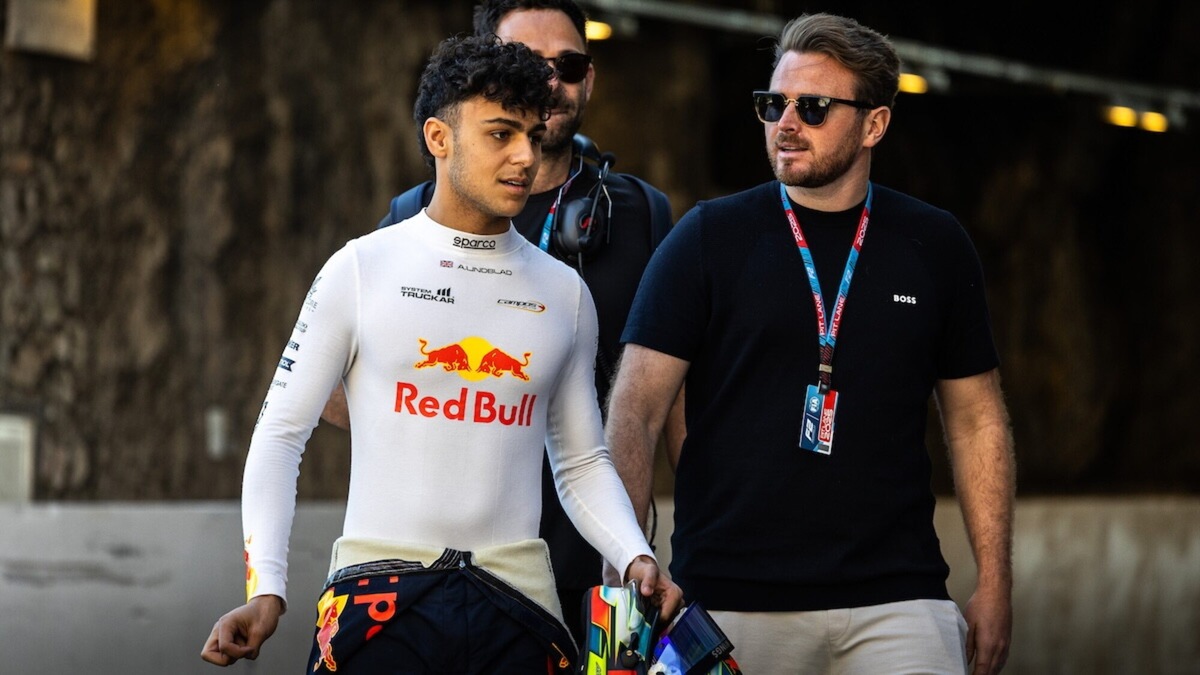 Red Bull chiede un'eccezione alla FIA per la Superlicenza di Lindblad