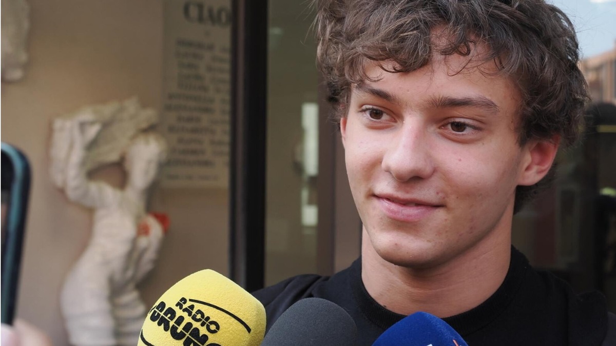 Kimi tra i banchi di scuola, oggi la prima prova della maturità