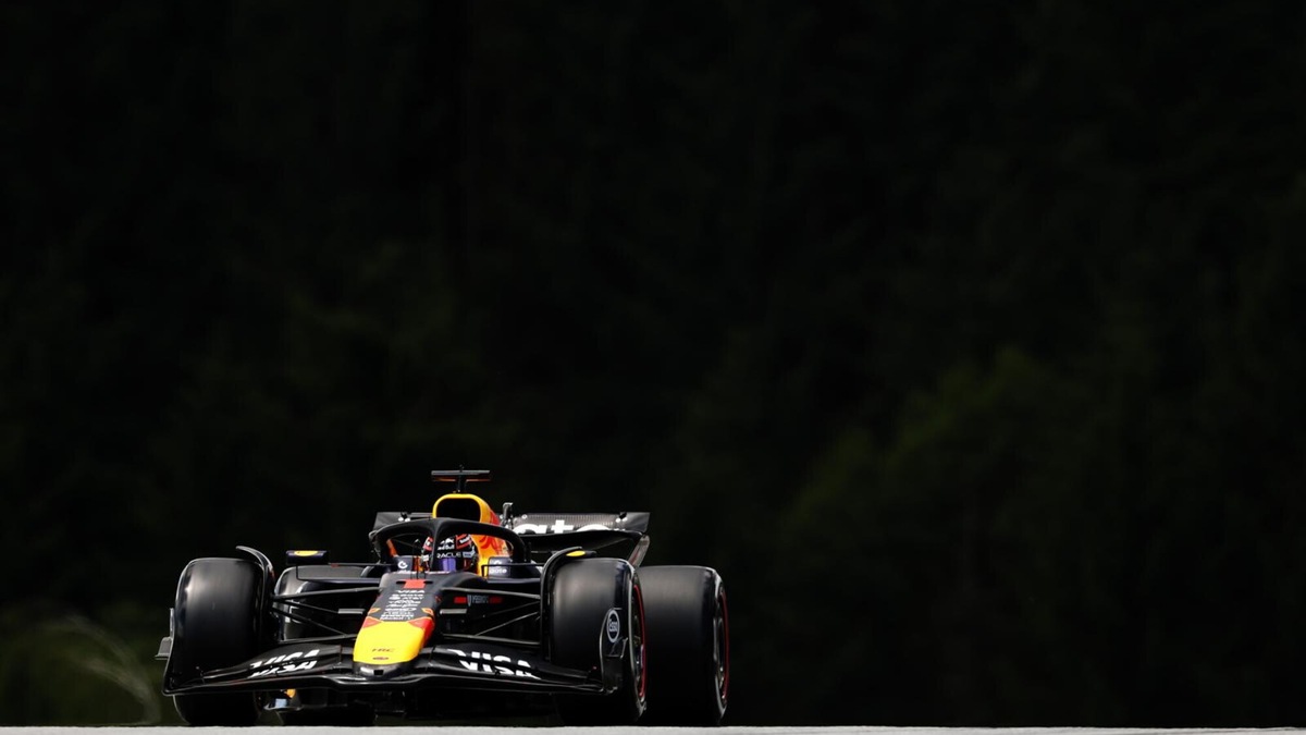 GP Austria, testacoda per Max Verstappen durante le FP3