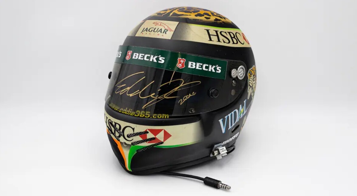 Da Senna a Schumacher, fino a Rosberg e Hamilton: all'asta da Sotheby's 300 cimeli dei campioni di F1