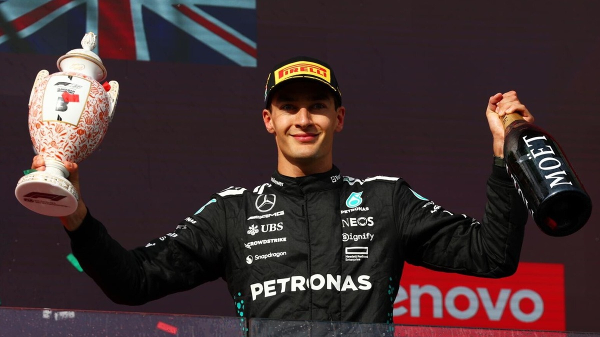 Russell sul rinnovo: "Accadrà quando accadrà. Non c'è fretta"