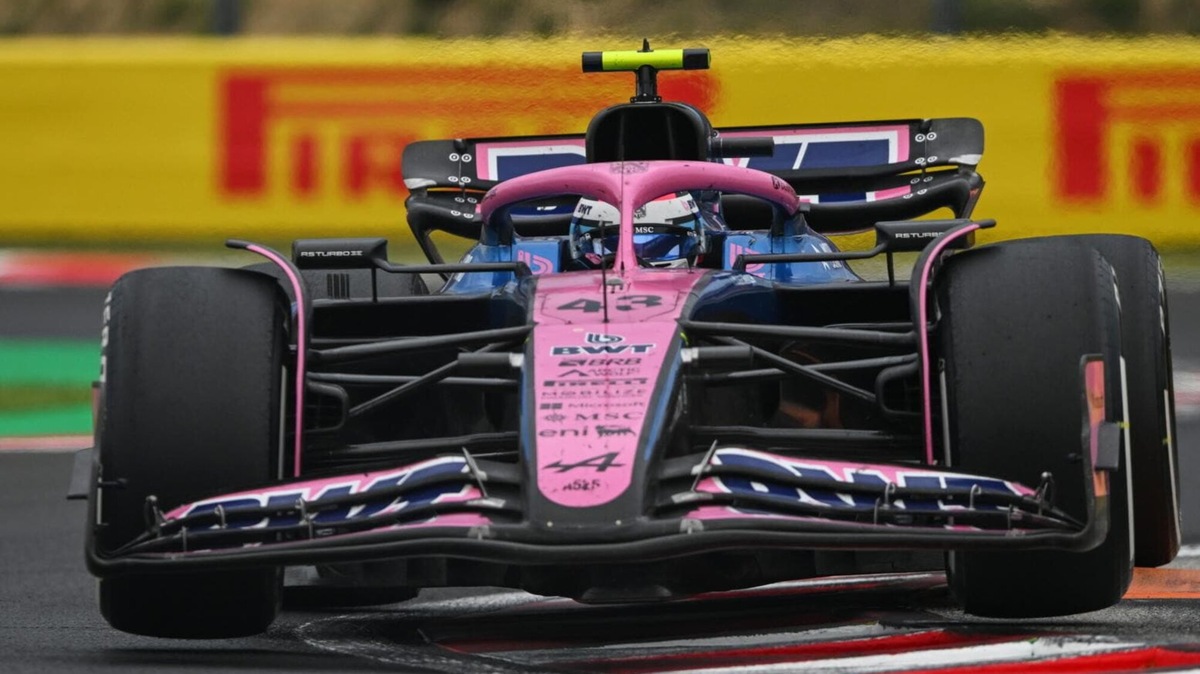 Test Pirelli, incidente per Colapinto: pilota ok, Alpine danneggiata