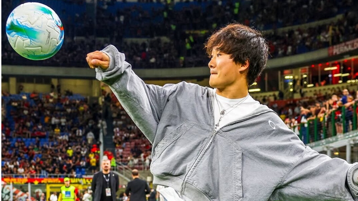 Tsunoda palleggia a San Siro ospite del Milan