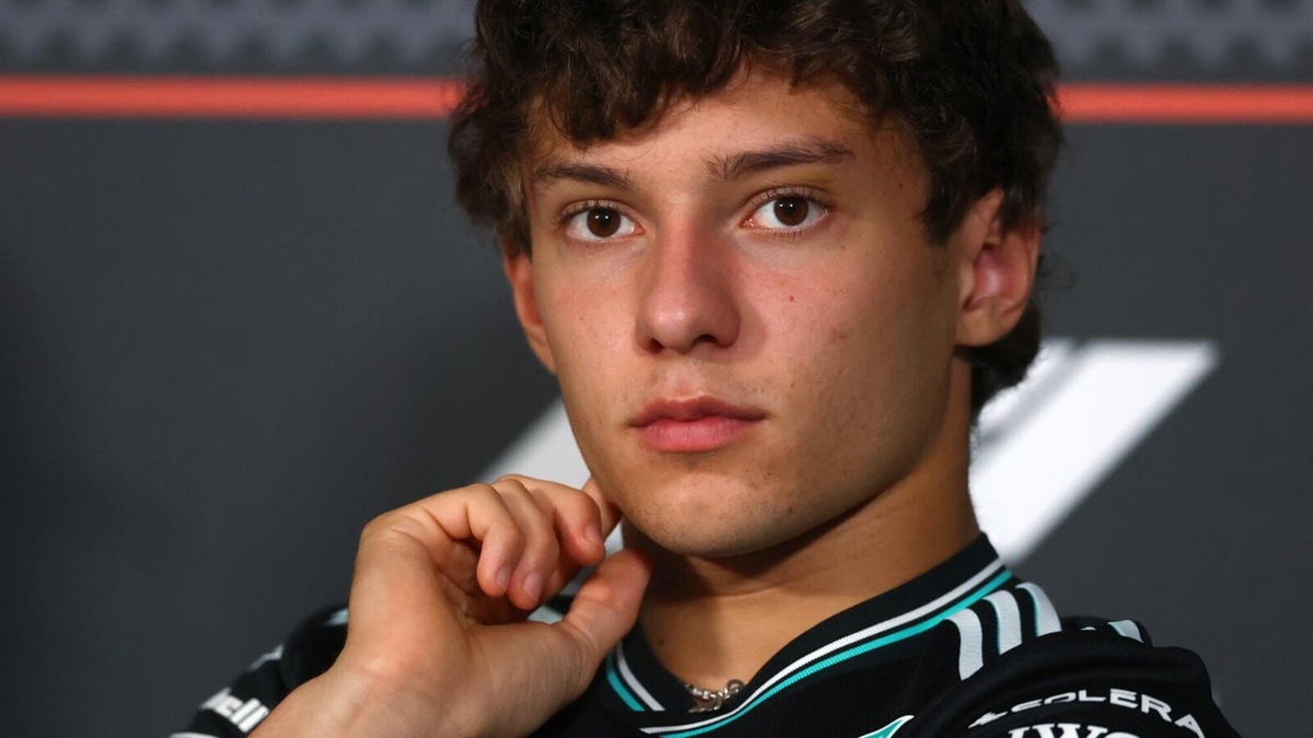 Antonelli, Baku per un week end pulito: "Capisco le parole di Toto, carburante per fare meglio"