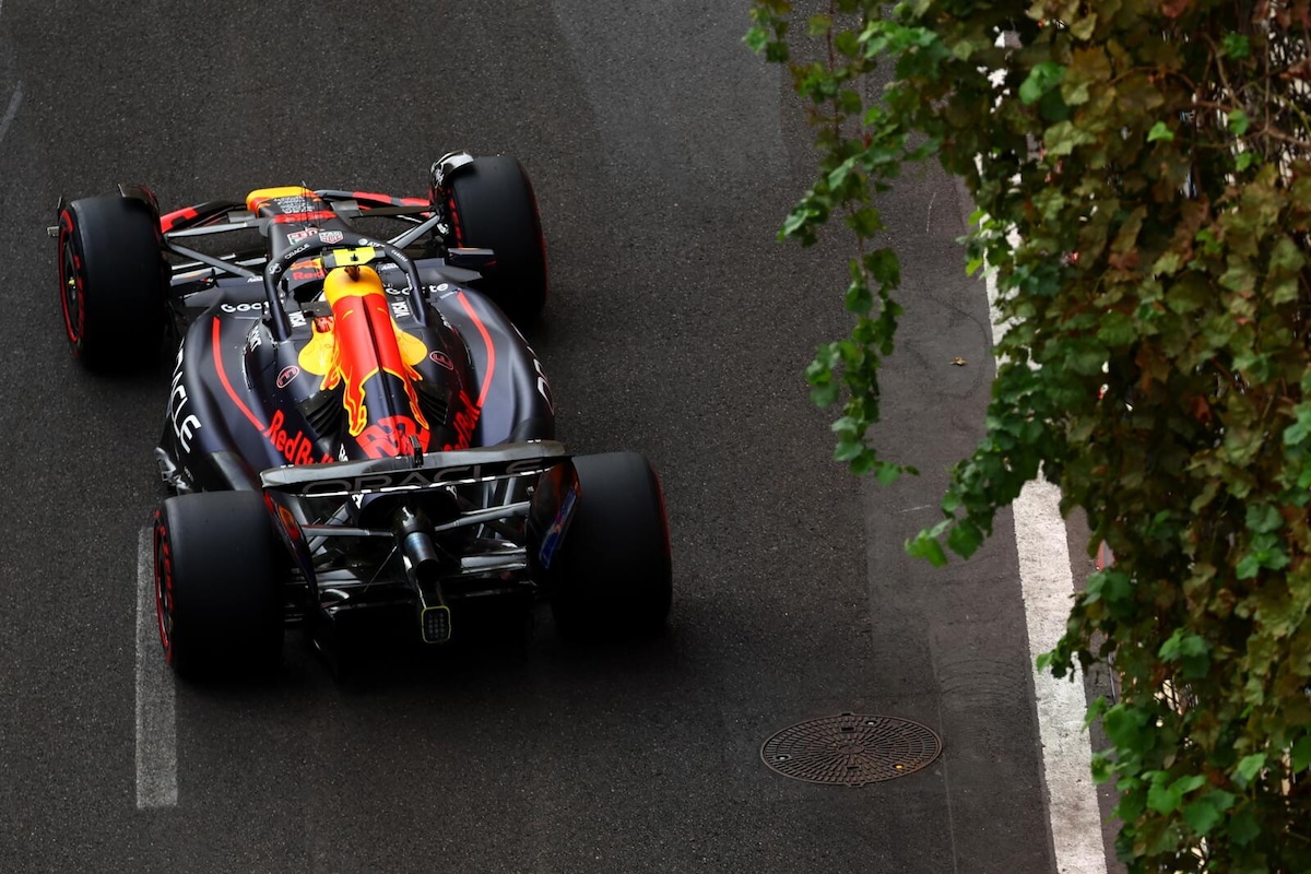 La griglia di partenza del GP dell'Azerbaijan: Carlos Sainz in P2, dietro a Max Verstappen