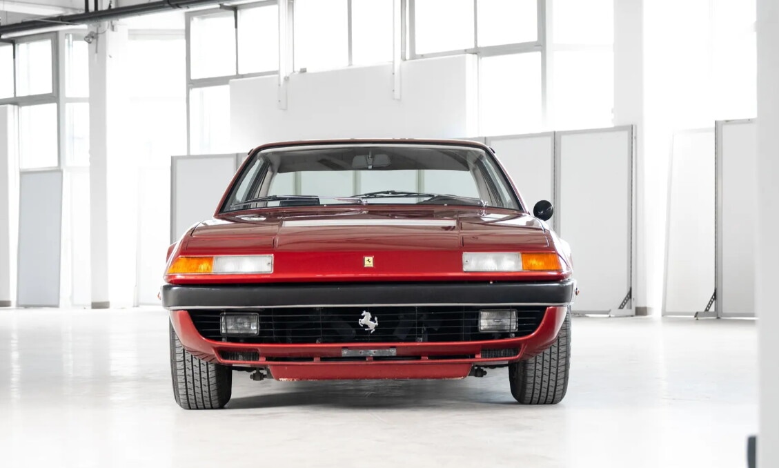 Dall’argento al rosso: la Ferrari di Lauda all’asta per oltre 200mila euro