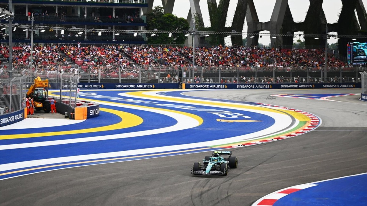 GP Singapore, FP1: Alonso al top, poi Leclerc, Verstappen ed Hamilton