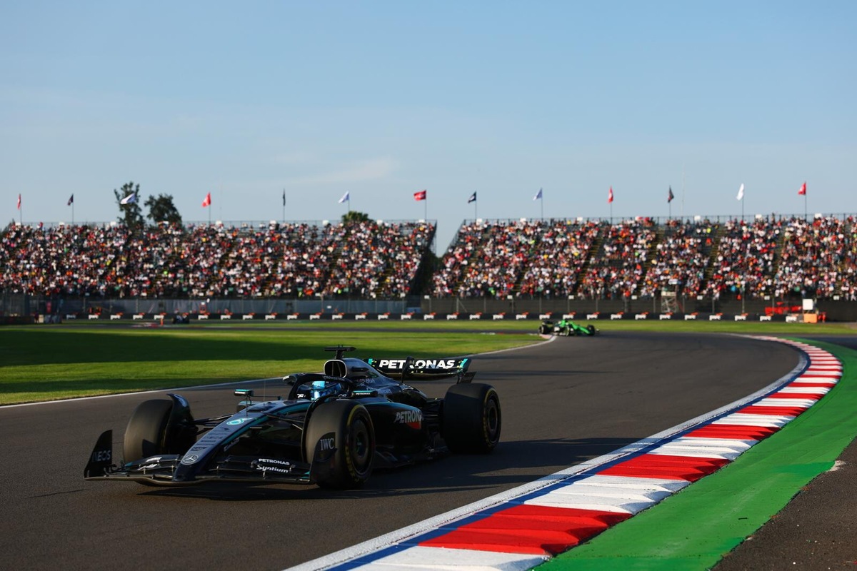 Colpo Ferrari: Leclerc in prima fila, Hamilton terzo. Ecco la griglia di partenza del GP del Messico