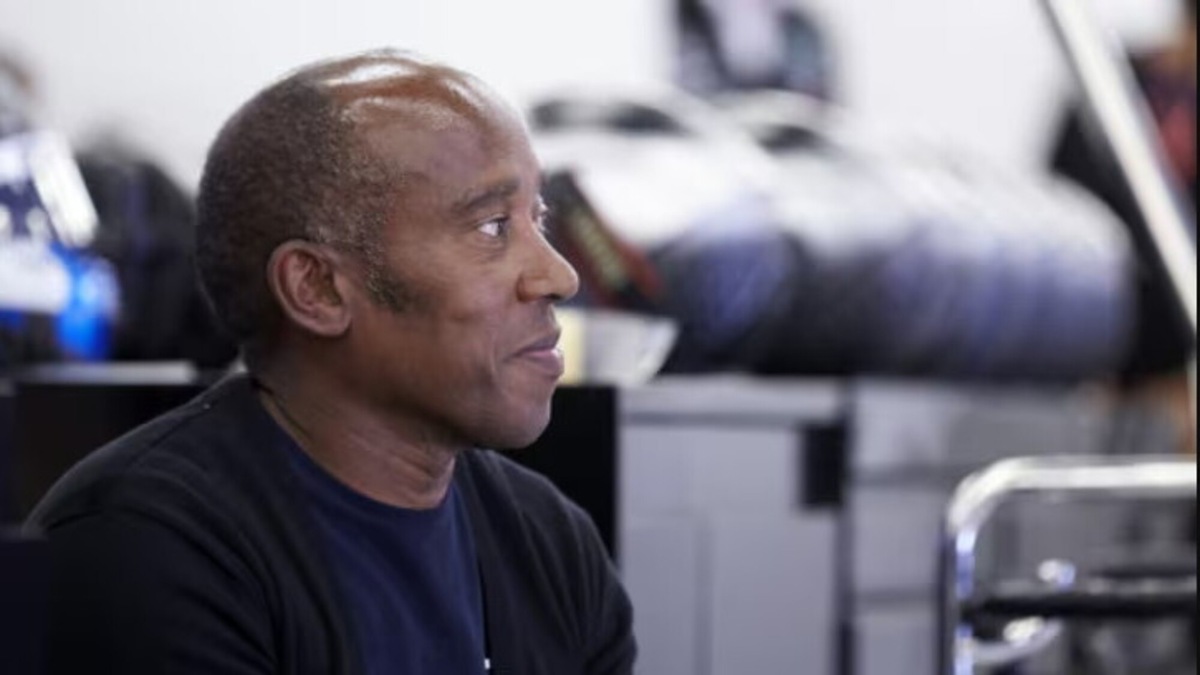 Pazza idea di papà Hamilton, lavora a una serie con motori V10 ibridi