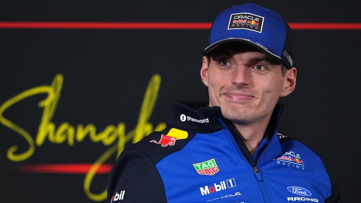 Verstappen: "Aspettando che la F1 migliori mi diverto altrove"