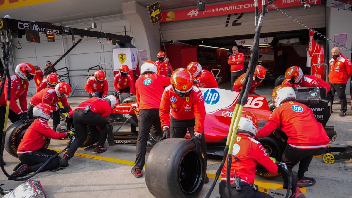 Ferrari, il GP di Cina con l'ala Macarena: Hamilton ringrazia gli sforzi del team