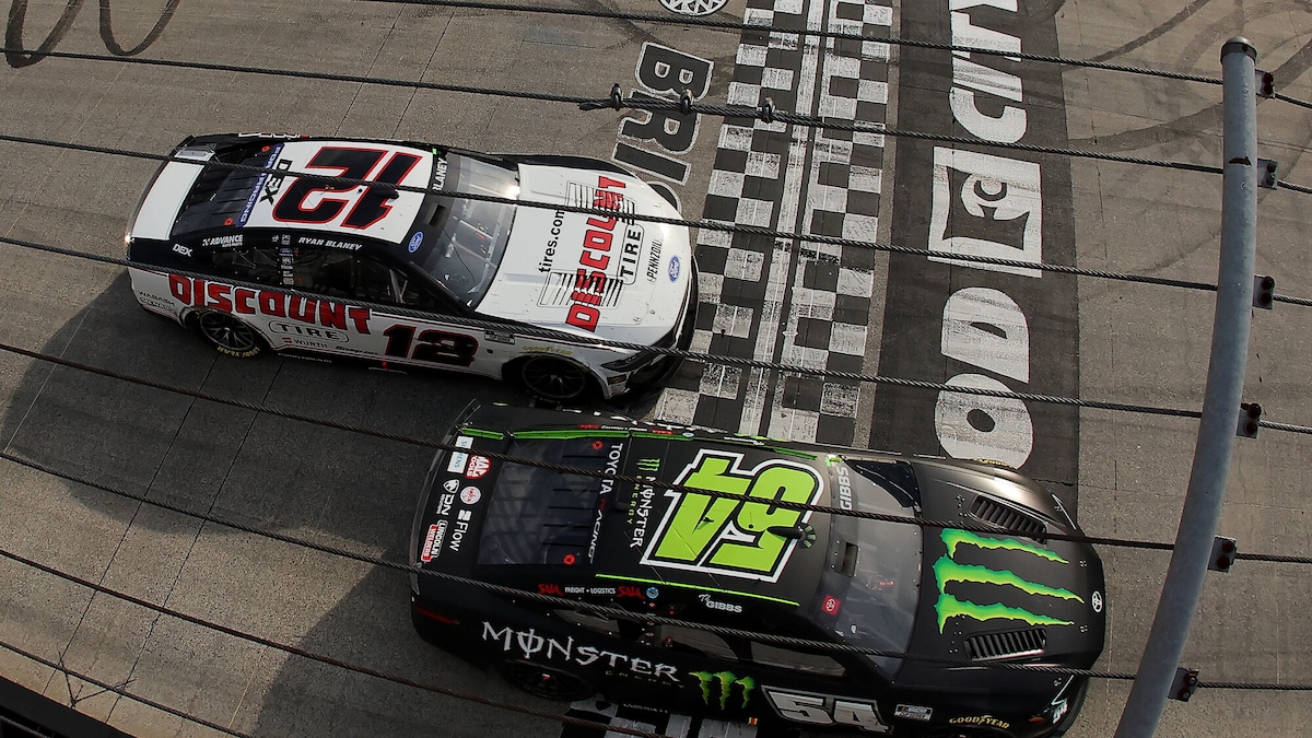 NASCAR: la prima vittoria di Gibbs arriva a Bristol