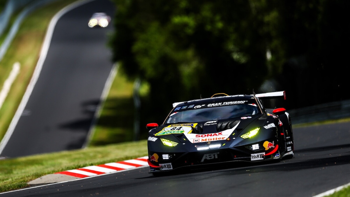 24 Ore Nurburgring: Lamborghini detta legge in qualifica, brilla Mapelli