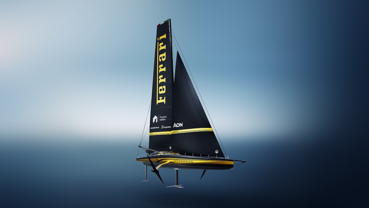 Alla scoperta di Ferrari Hypersail: dall'asfalto al mare