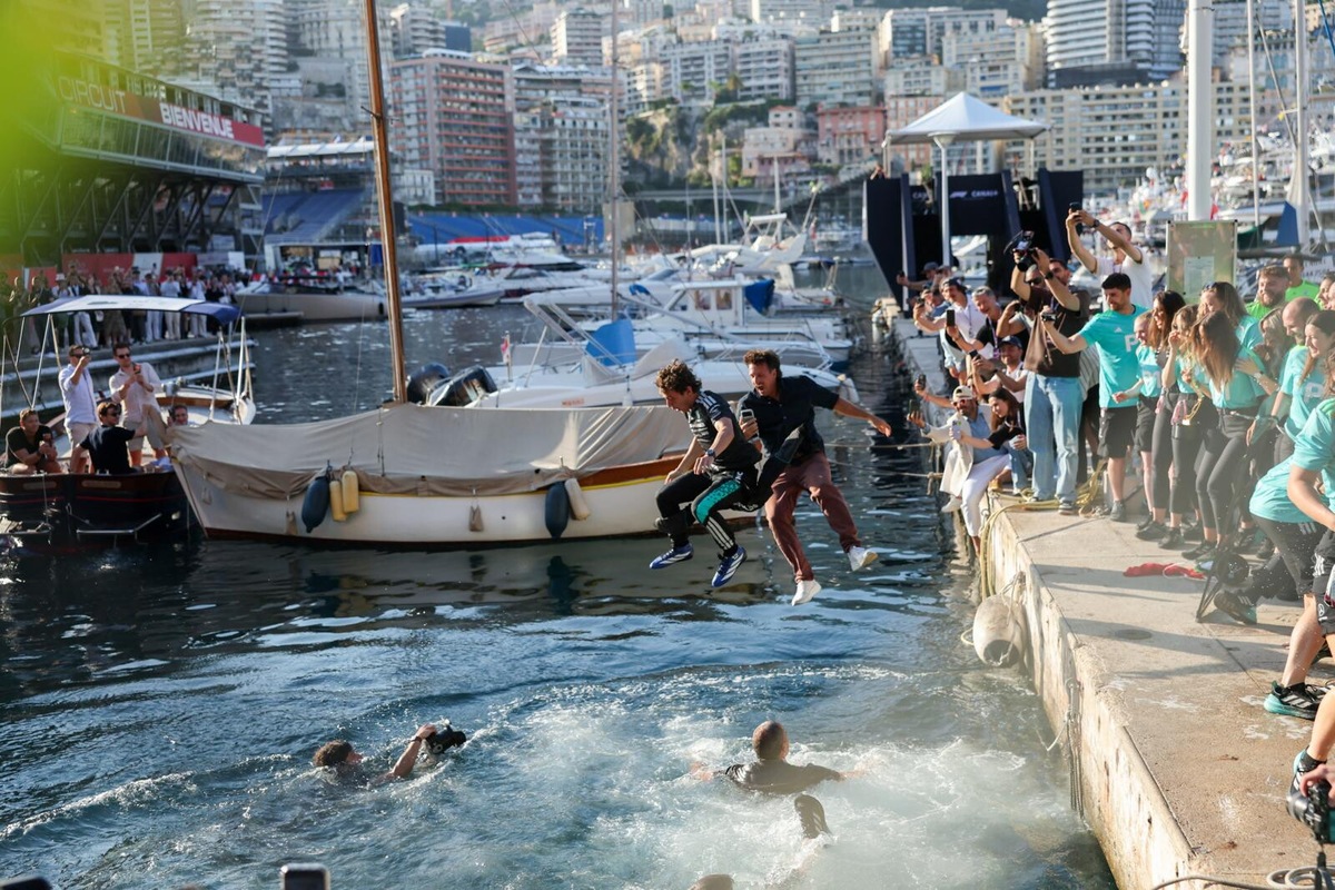 Dal gradino più alto del podio al porto di Monte Carlo: Antonelli celebra la vittoria nel segno della tradizione